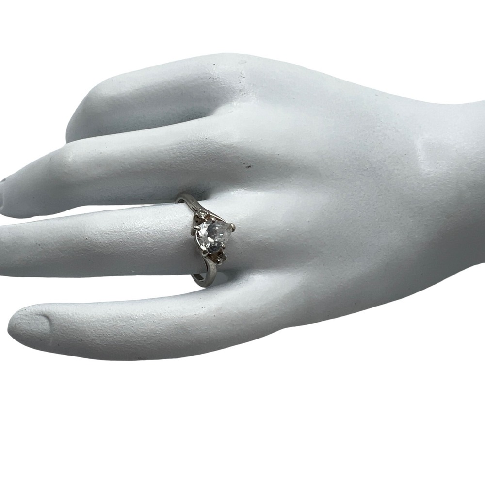Vintage Avon Womens Ring Sterling Silver Pear Shaped Clear Stone Size 7‎ 1/4